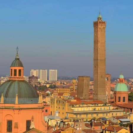 Suite La Montagnola Park 200M Stazione Centrale Bolonya Dış mekan fotoğraf