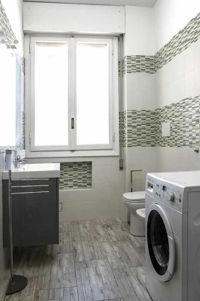 Suite La Montagnola Park 200M Stazione Centrale Bolonya Dış mekan fotoğraf