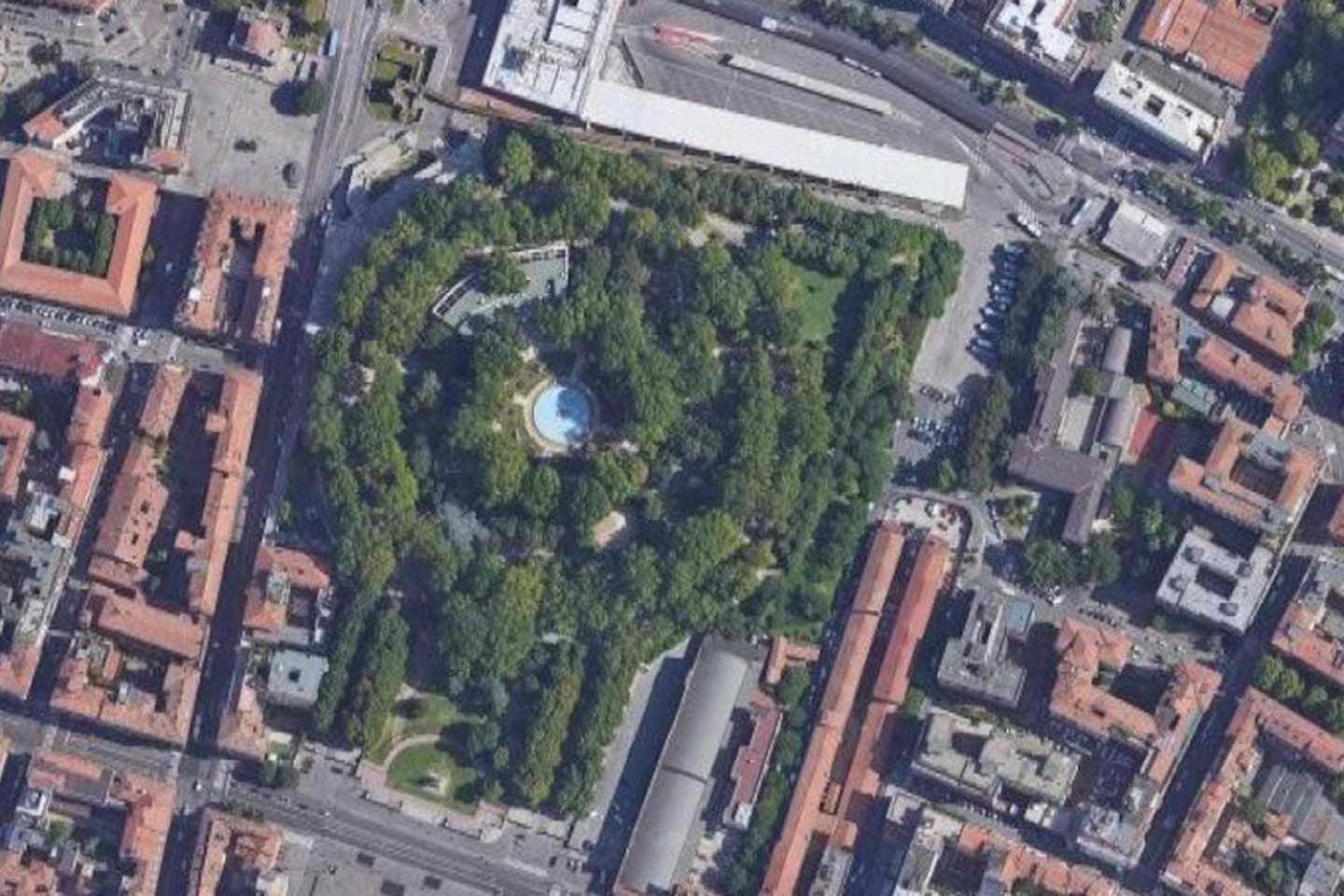 Suite La Montagnola Park 200M Stazione Centrale Bolonya Dış mekan fotoğraf
