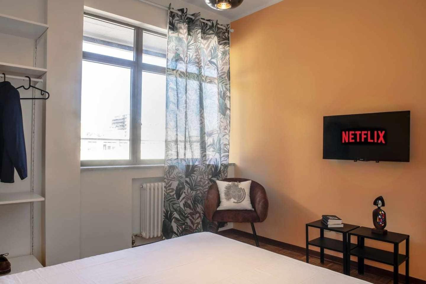 Suite La Montagnola Park 200M Stazione Centrale Bolonya Dış mekan fotoğraf